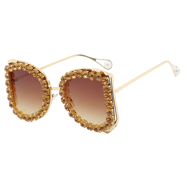 Women's extravagant cat-eye sunglasses with sparkling rhinestone frame Bowlift