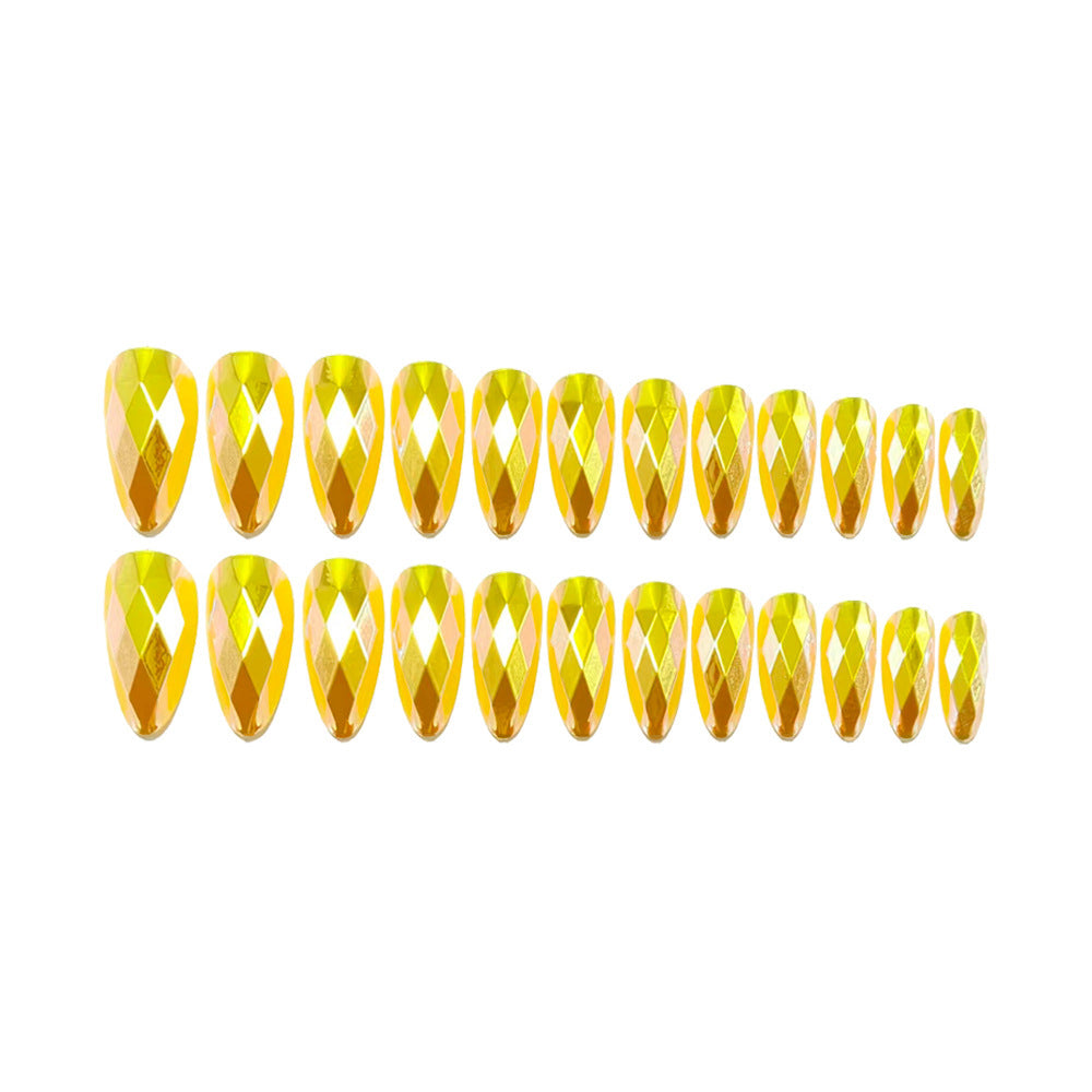 Glamorous Artificial Nails Bowlift