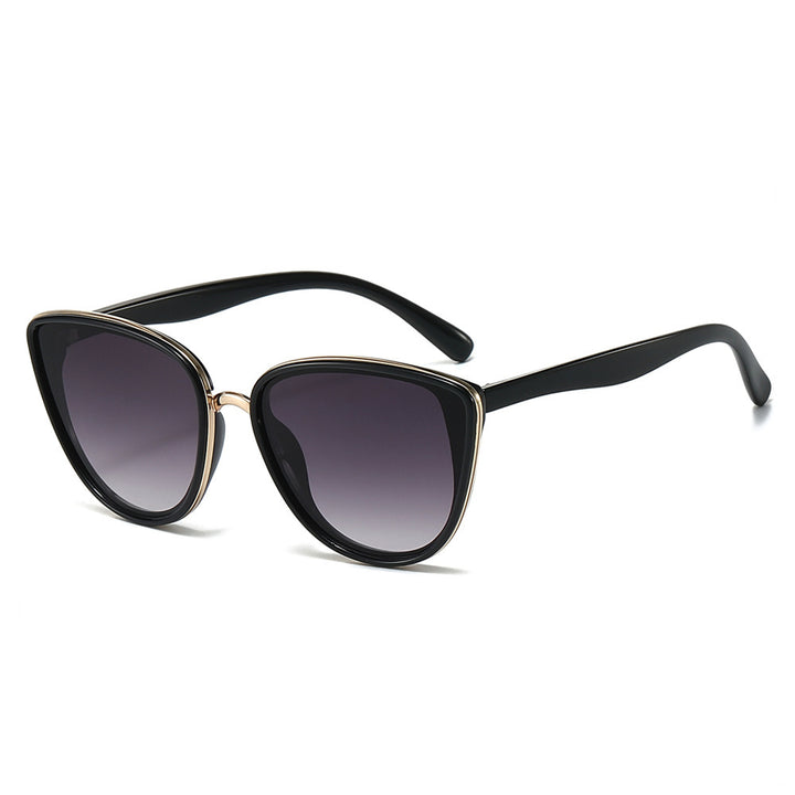 Fashion-Forward Triangular Frame Sunglasses Bowlift