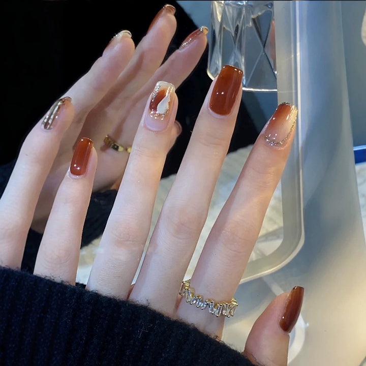 Elegant Press-On Nail Set with Sparkling Tip Accents Bowlift