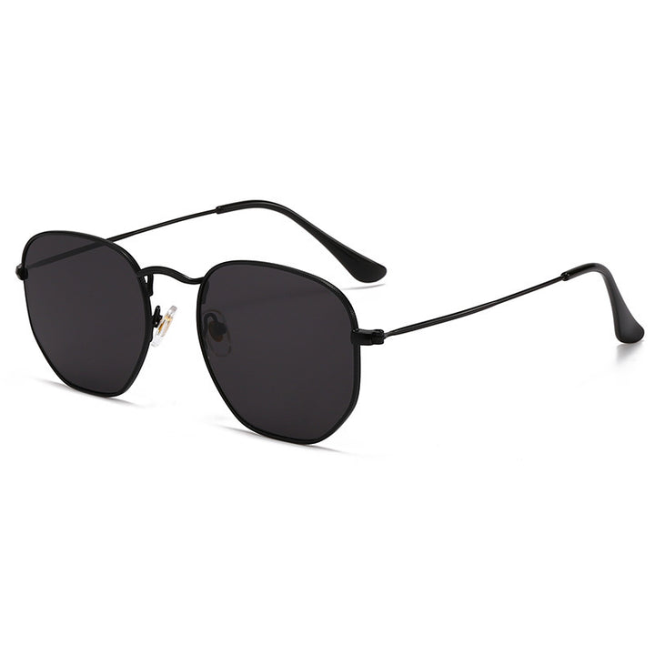 Women Oversized Sunglasses with elegant golden metal frame and solid UV protection Bowlift