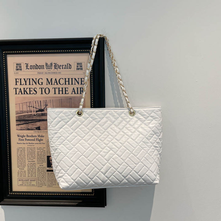 WoQuilted Tote Bag with Chain Handles Bowlift