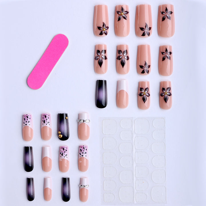Artificial nails with luxurious 3D flower accents Bowlift