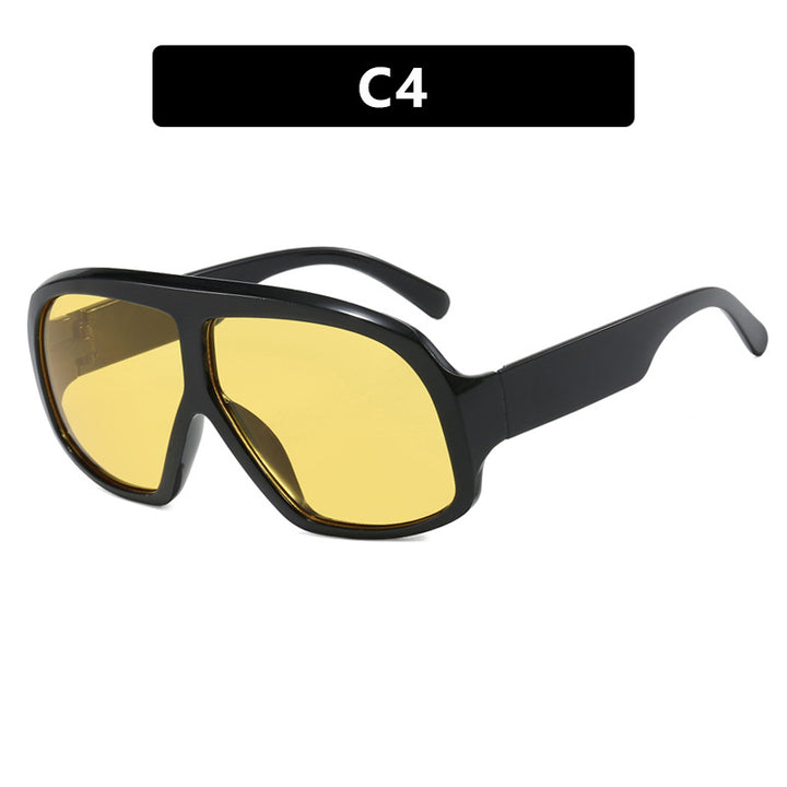 Ladies oversized sunglasses in fashionable tortoiseshell pattern Bowlift