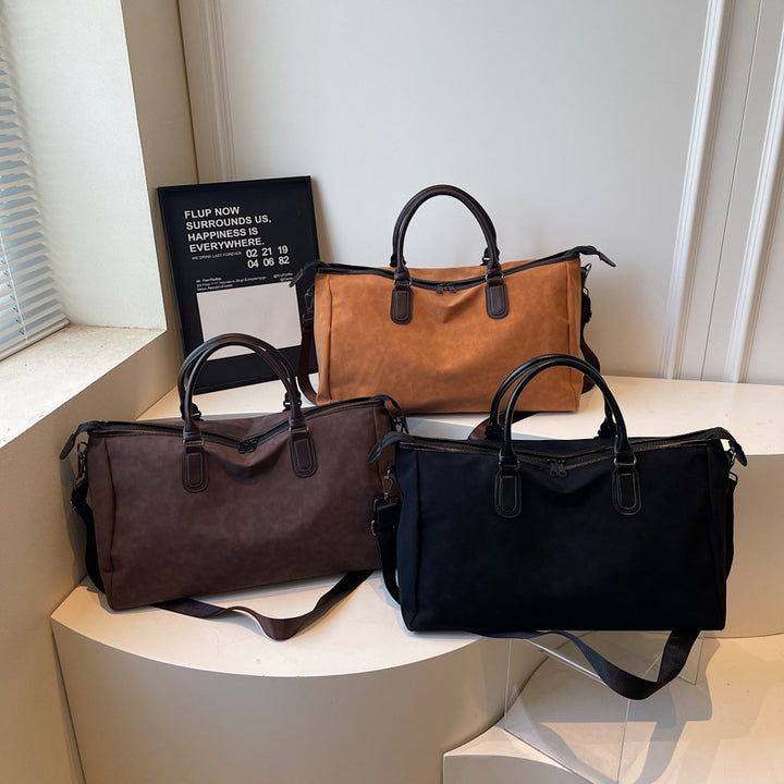 Leisure travel bag with durable material and multiple compartments Bowlift