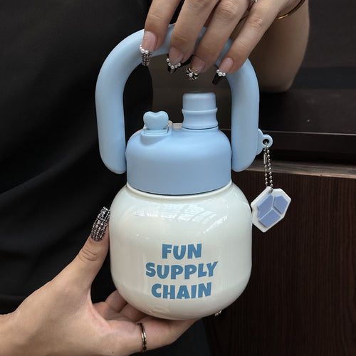 Ladies trendy multifunctional drinking bottle Bowlift