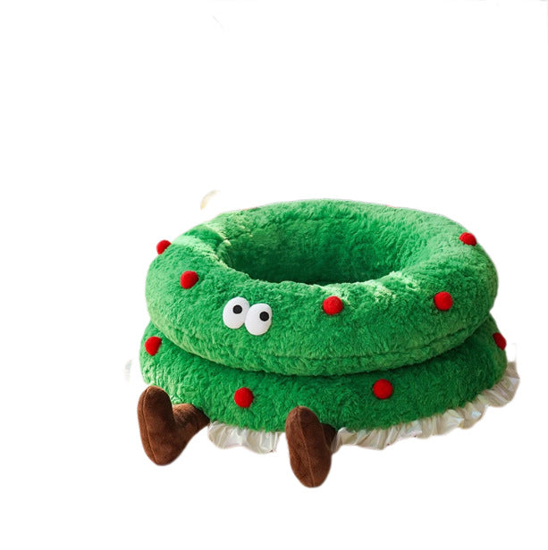 Fluffy Frog-Themed Dog Bed