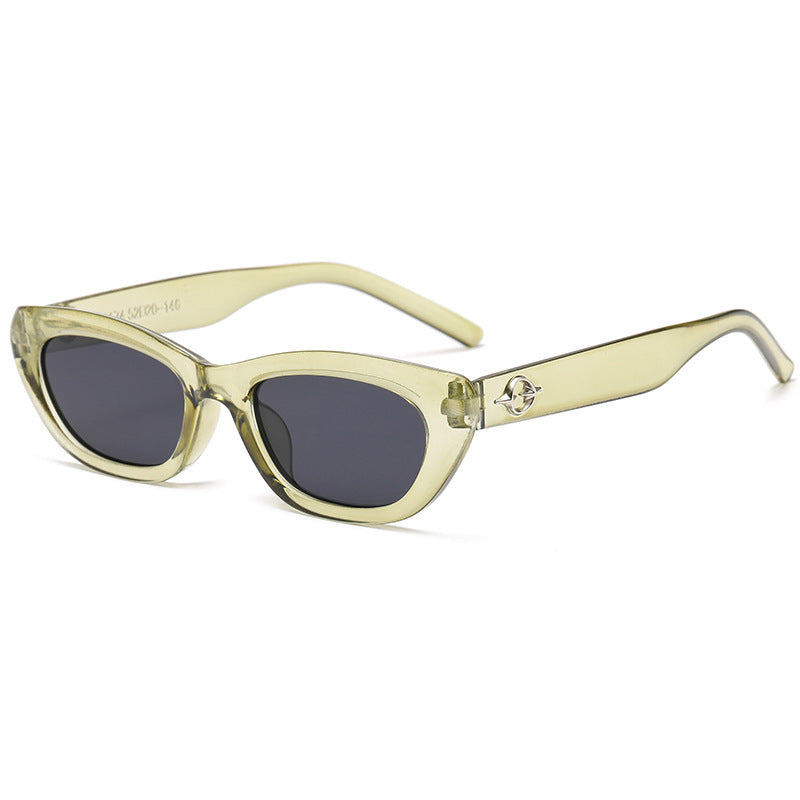 Women's Cat-Eye Sunglasses with Elegant Transparent Frame and UV Protection Bowlift