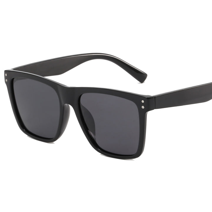 Ladies Fashion Sunglasses with Modern Matte Frame Bowlift