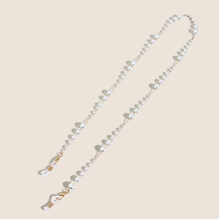 Elegant Pearl Eyewear Chain Bowlift
