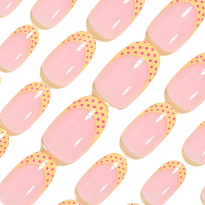 Chic Polka Dot Nail Design Bowlift
