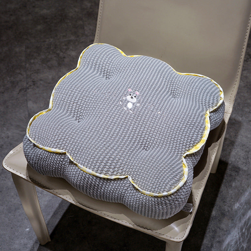Plush seat cushion with flower pattern Bowlift