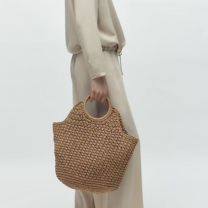 Handmade basket bag with innovative round design Bowlift
