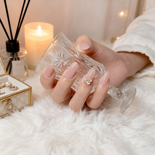 Artificial nail set with elegant pearl design and high-gloss surface Bowlift