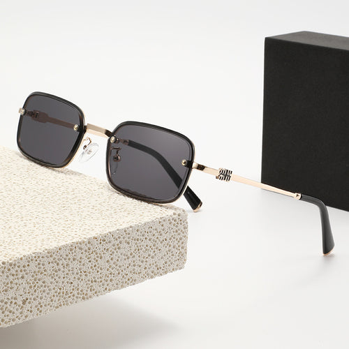 Women's sunglasses with elegant, rectangular frame and polarizing lenses Bowlift