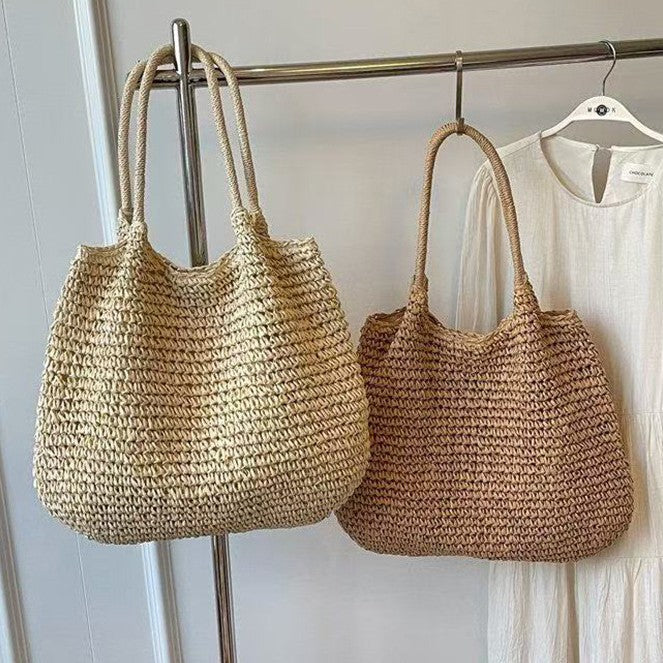 Handbag Made of Handcrafted Natural Material with Robust Design Bowlift