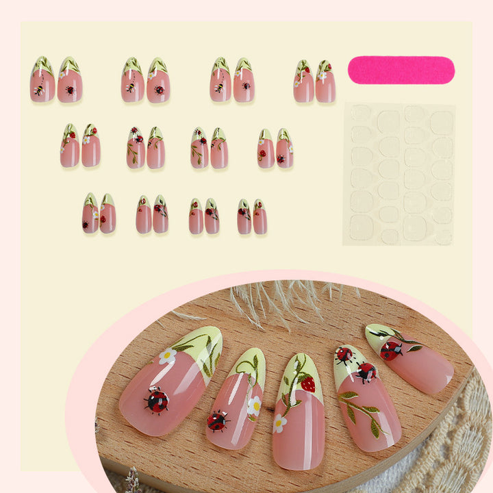 Artificial nail set with delicate flower and ladybird pattern Bowlift