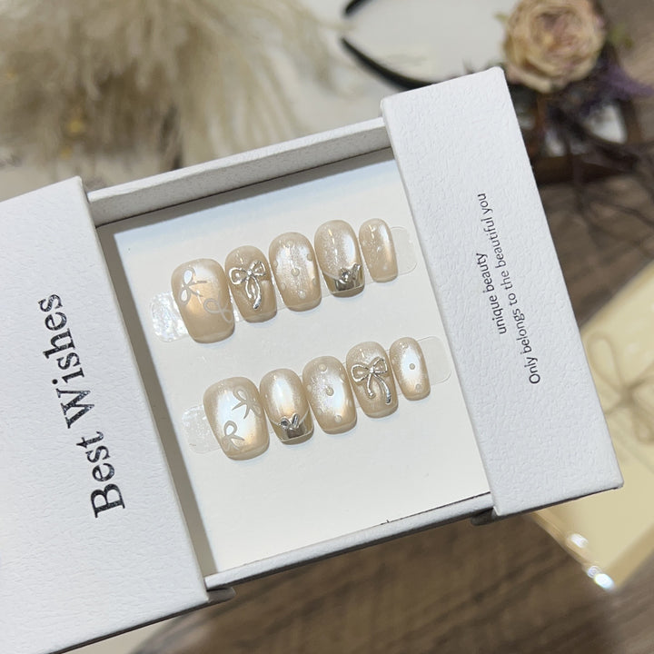 Elegant Bow-Embellished Press-On Nail Art Set Bowlift