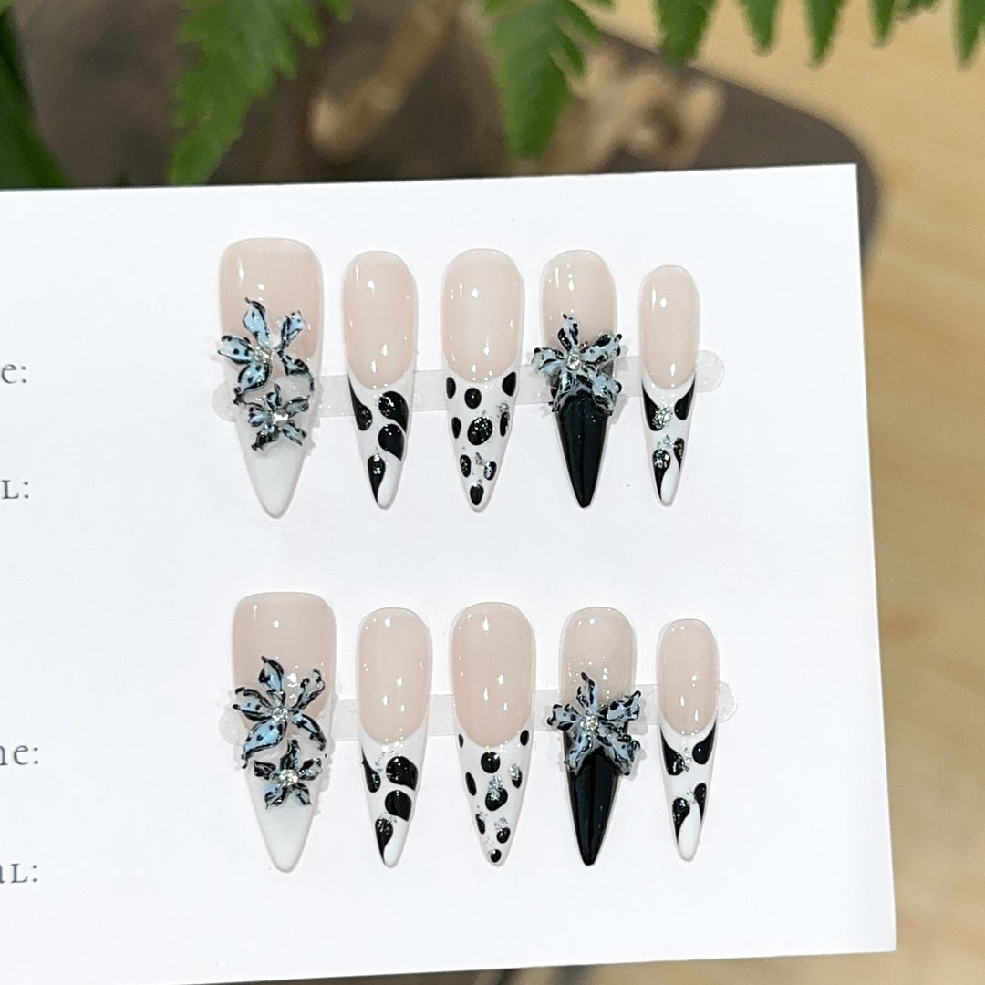 Artistic Floral and Geometric Press-On Nail Set