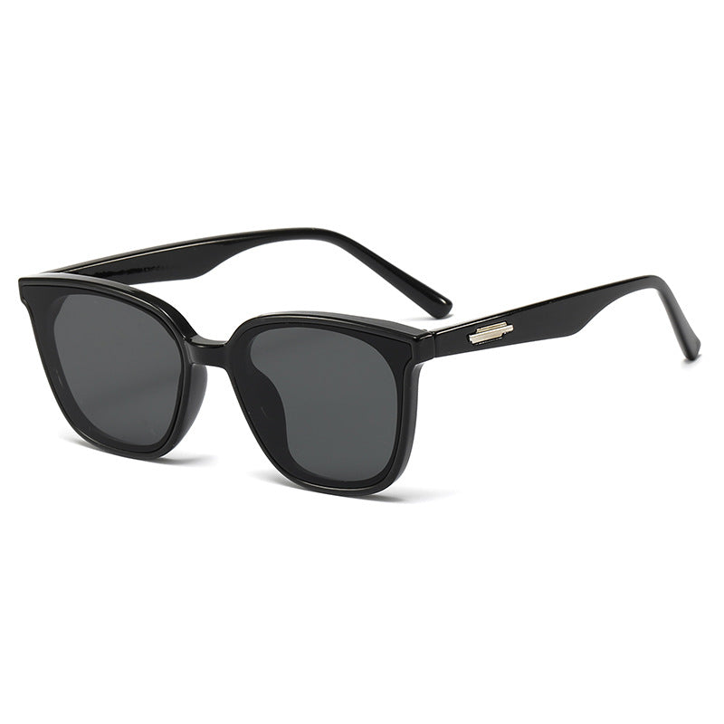 Ladies stylish sunglasses with robust and modern design Bowlift