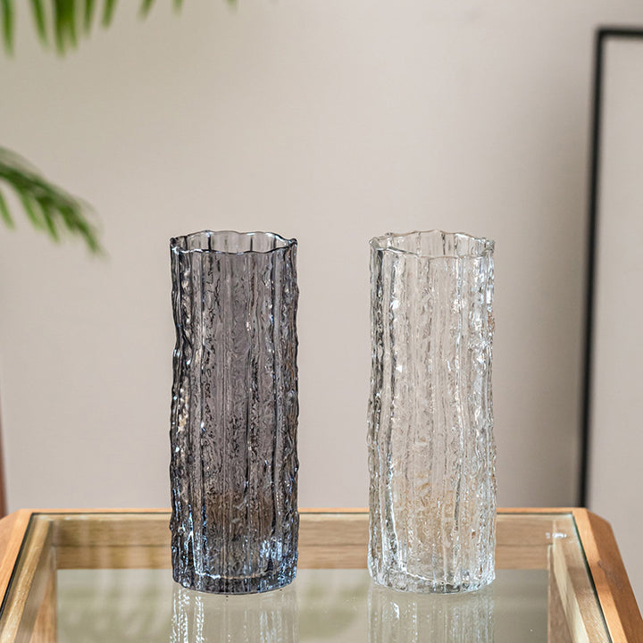 Artful Glass Vase in Modern Design Bowlift