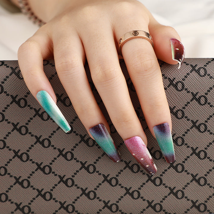 Artificial nails with star and moon design Bowlift