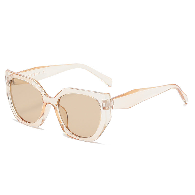 Ladies' statement sunglasses in modern leopard pattern Bowlift