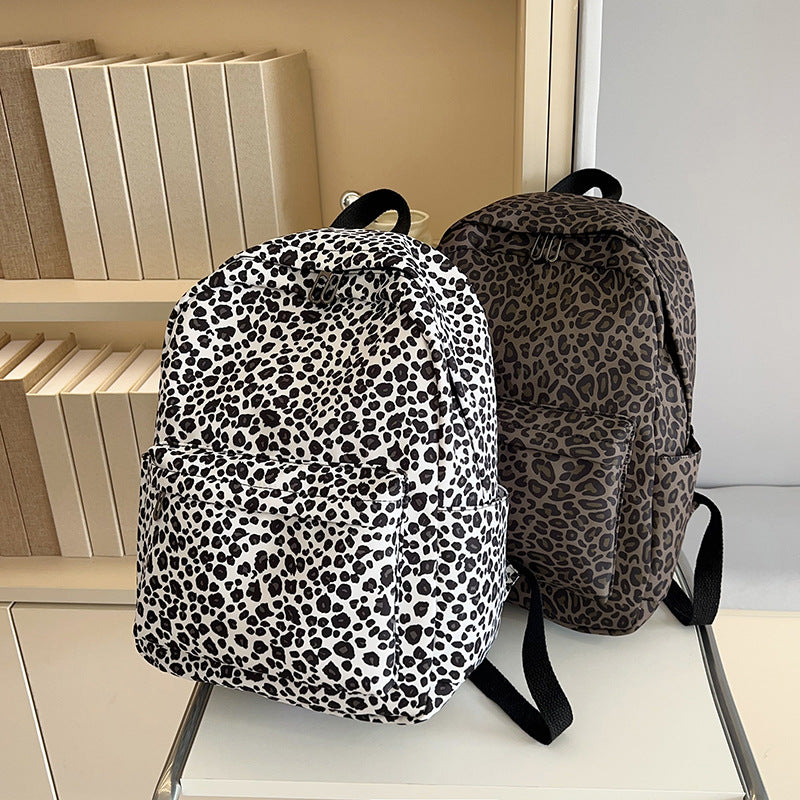 Stylish Backpack in Leopard Print Bowlift