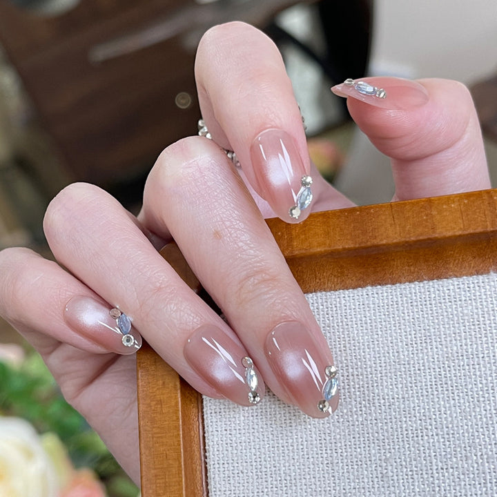 Modestly Chic Press-On Nails Bowlift