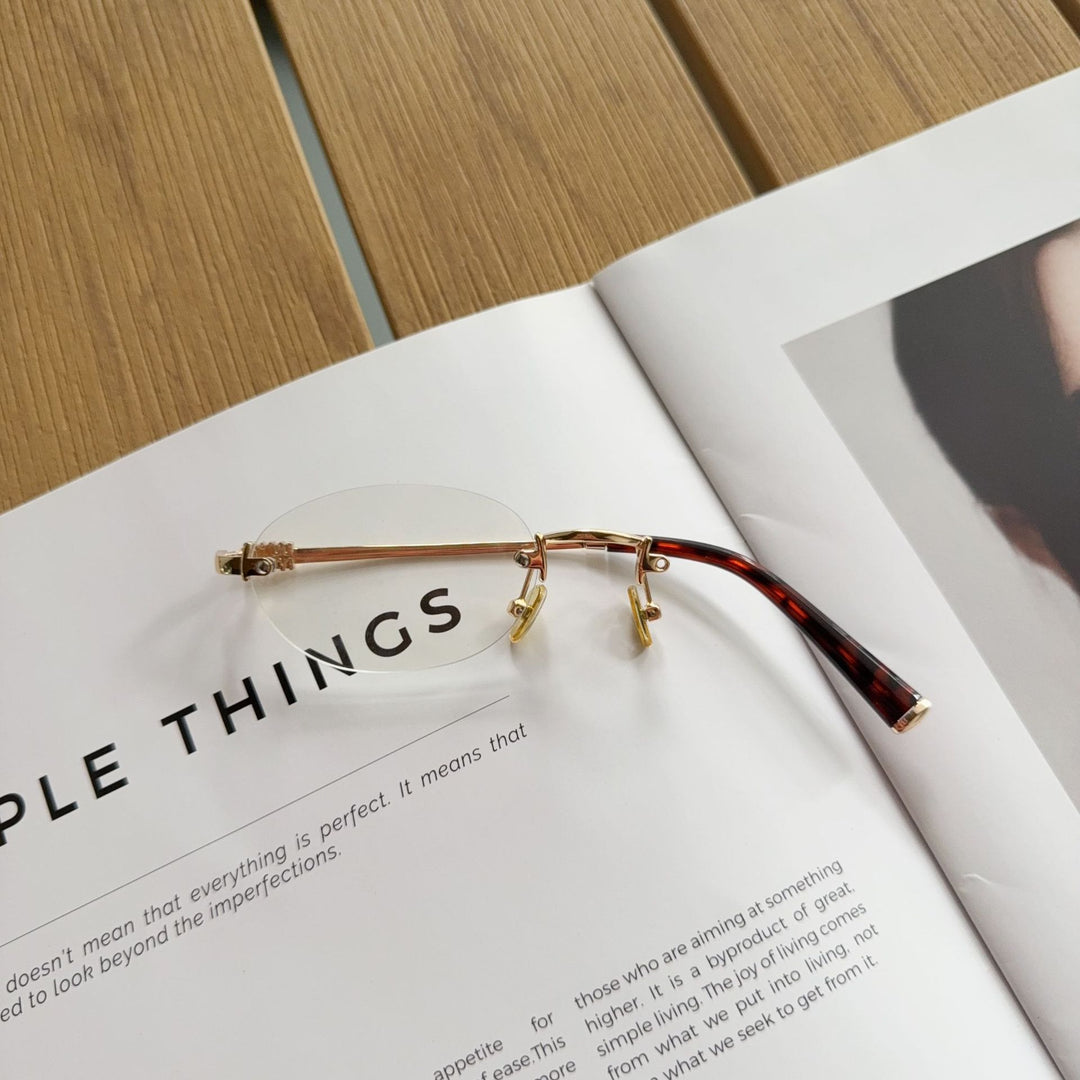 Modern Round Frame Eyeglasses Bowlift