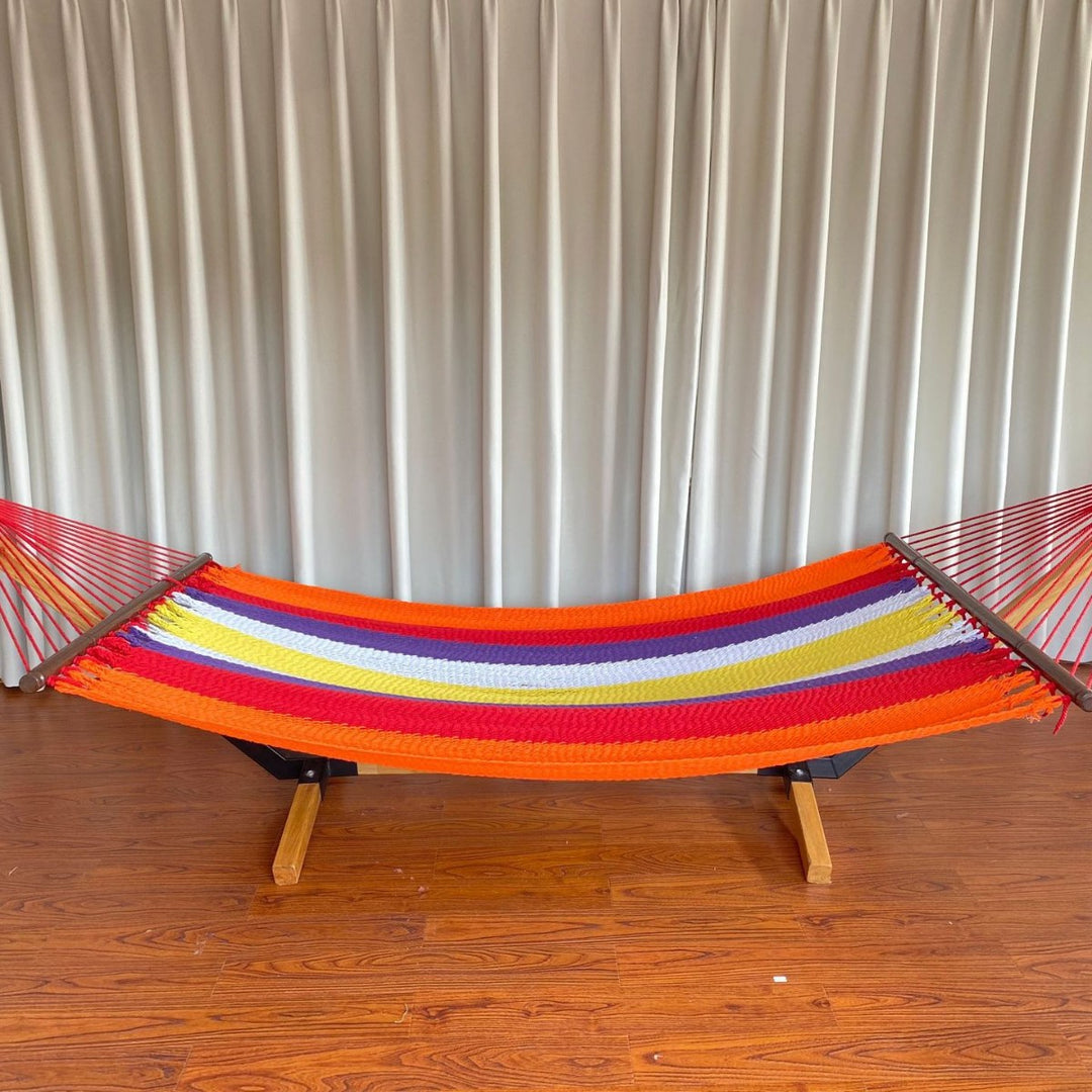 Woven cotton hammock with wooden spreader bars and freestanding stand Bowlift