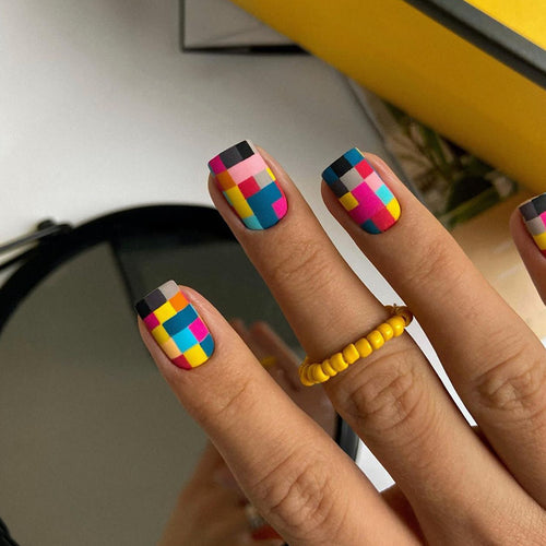 Nail Art Bowlift