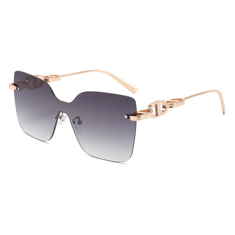Ladies elegant oversized sunglasses with fashionable frame and UV protection Bowlift