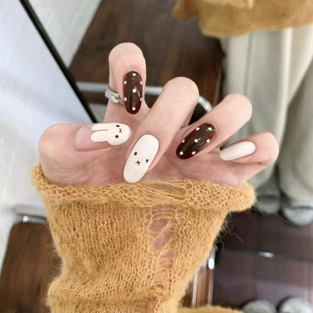 Premium Press-On Nail Extensions Bowlift