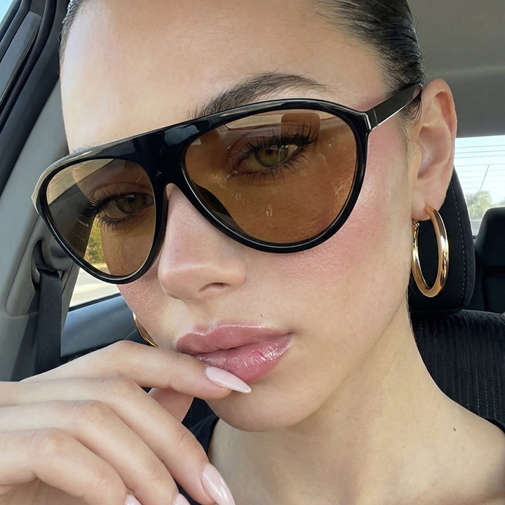 Women Sporty Sunglasses with Modern Protective Design Bowlift