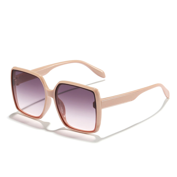 Women's oversized sunglasses with modern square frame and protective lenses Bowlift