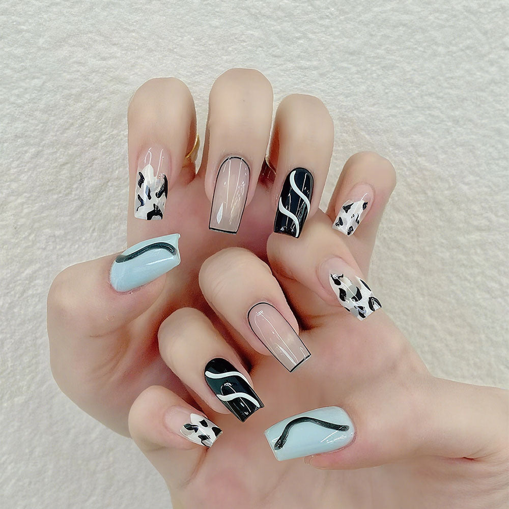 High-gloss artificial nails with rose effect Bowlift