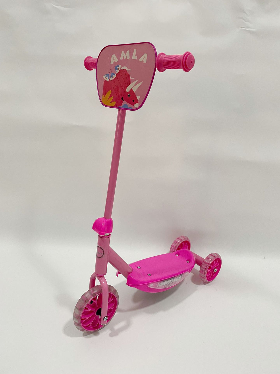 Fun Animal-Themed Kick Scooter Bowlift