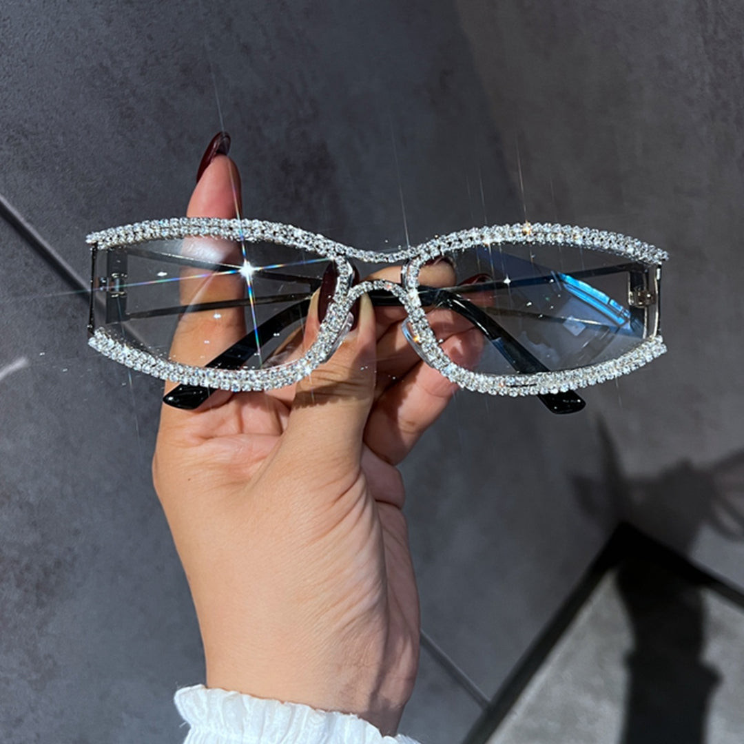 Ladies Glamorous Vintage Sunglasses with Rhinestone Trim Bowlift