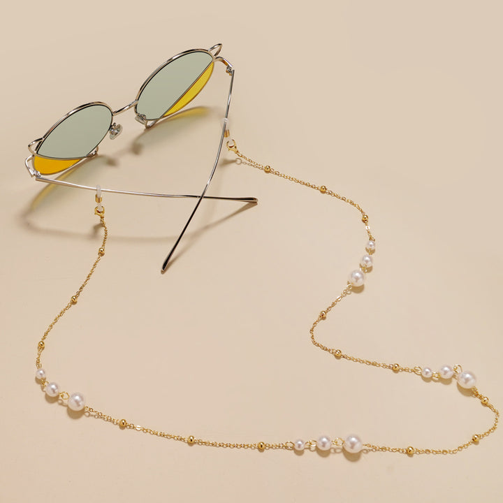 Fashionable Star-Embellished Eyewear Chain Bowlift