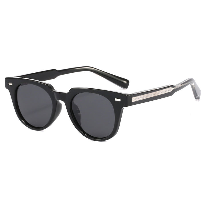 Ladies fashionable sunglasses in elegant retro design Bowlift