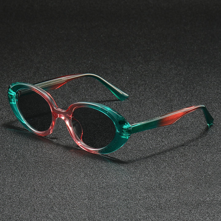 Ladies fashionable sunglasses in elegant, oval design Bowlift