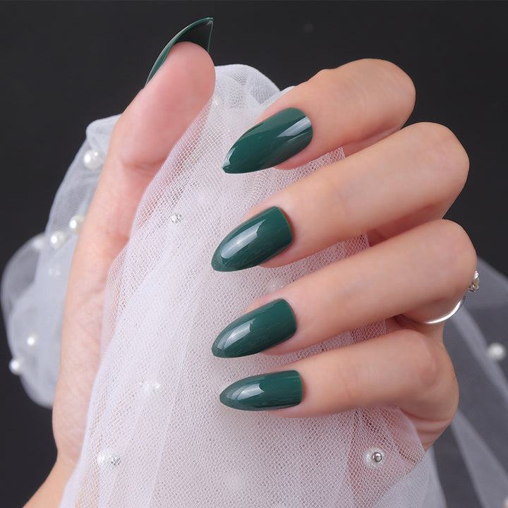 Stiletto Press-On Nails with Glossy Finish Bowlift