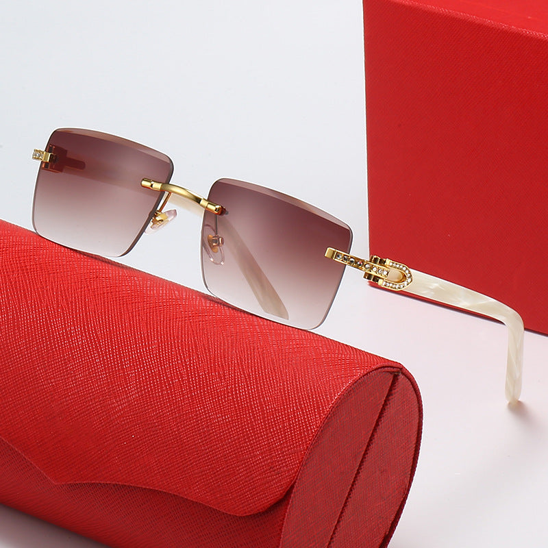 Ladies fashionable square sunglasses with luxurious accent and UV protection Bowlift