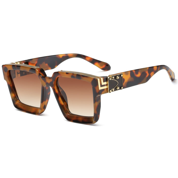 Women's square designer sunglasses with striking frame Bowlift