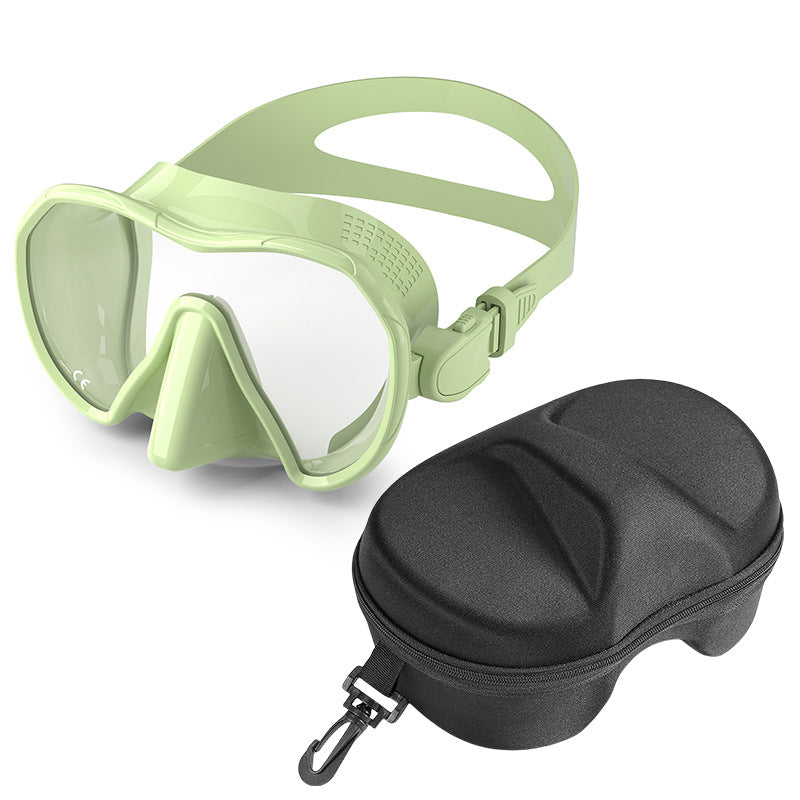 Diving mask with wide field of vision and comfortable wearing comfort Bowlift