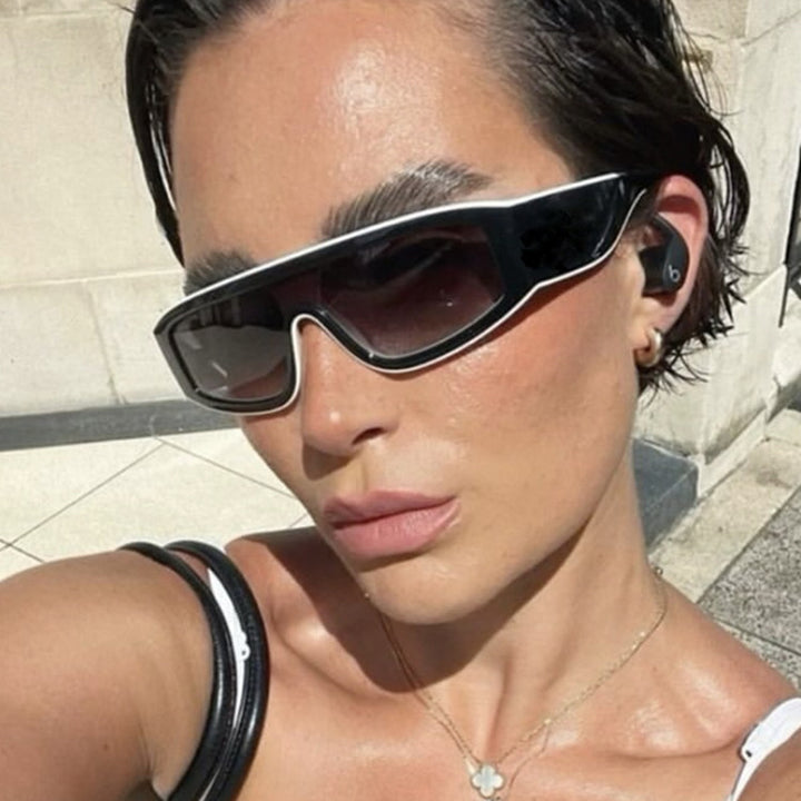 Women's fashionable sports sunglasses with an innovative design and wide frame Bowlift