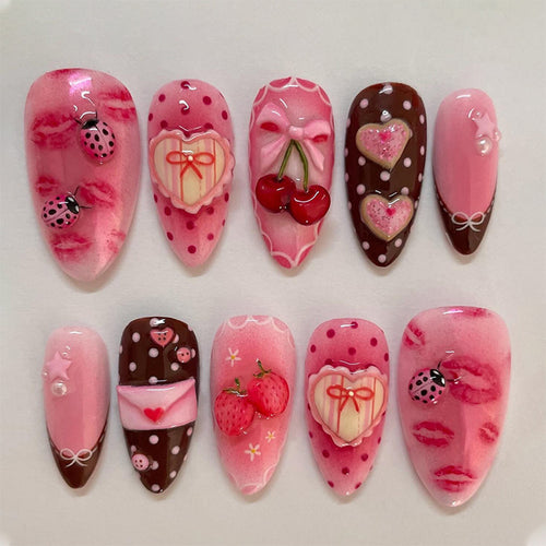 Artificial nail set with floral and playful tea motifs Bowlift