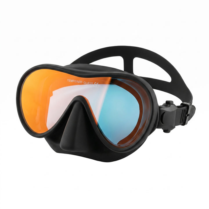 Diving mask with ergonomic design and wide field of vision Bowlift