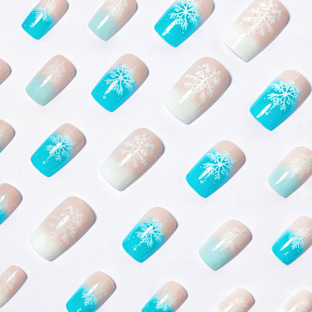 Wintry Artistic Nails with Shimmering Snowflake Design Bowlift